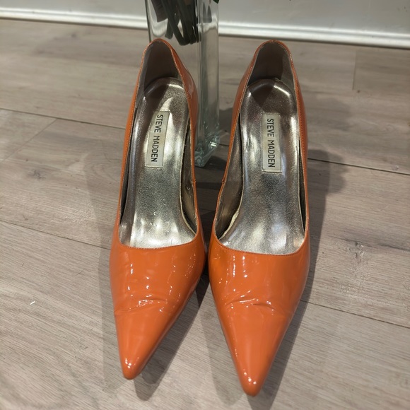 Steve Madden Orange Heels - Picture 5 of 5